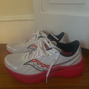 Saucony Endorphin Speed 3